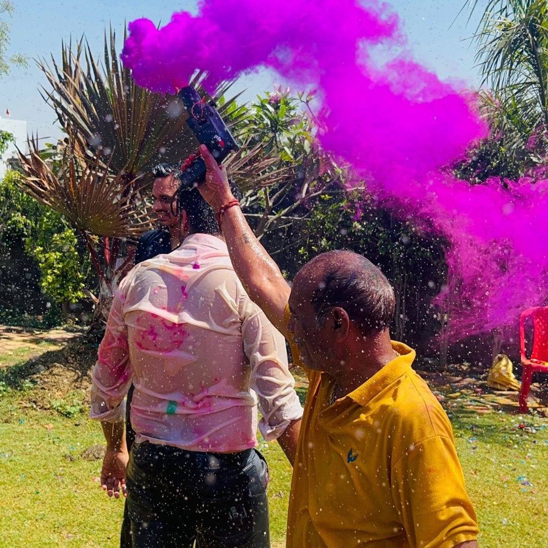 Holi Color Smoke Gun for Holi Festival, Birthday, Wedding - Image 5